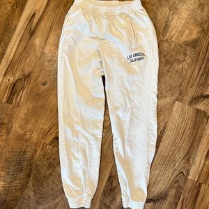 Brandy Melville jogger (Los Angeles)